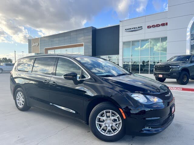 2026 Chrysler Voyager LX FWD