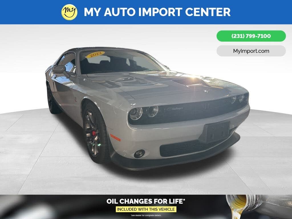 2022 Dodge Challenger R/T Scat Pack RWD