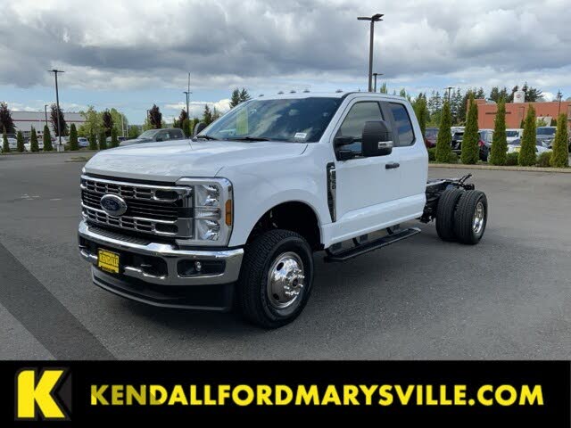2025 Ford F-350 Super Duty Chassis XL SuperCab DRW 4WD