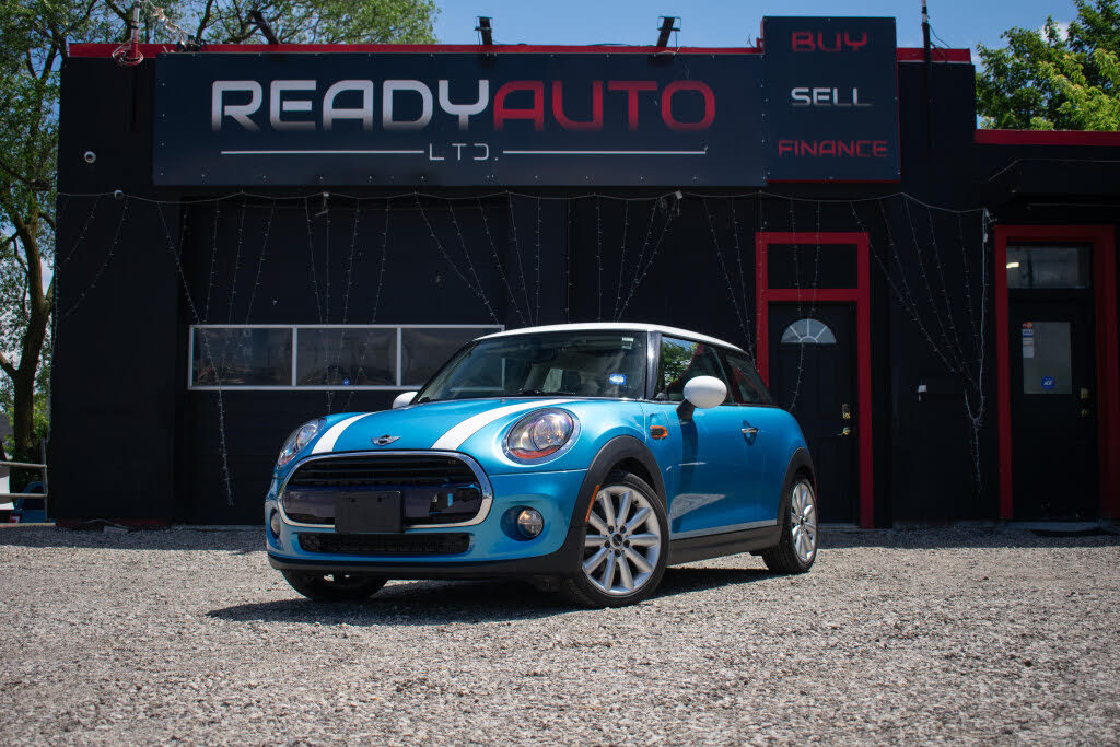 2016 MINI Cooper 2-Door Hatchback FWD
