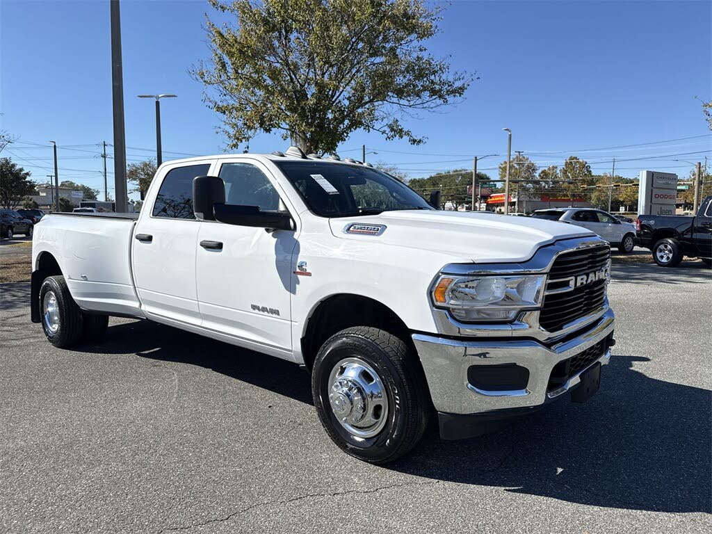 2020 RAM 3500 Tradesman Crew Cab LB DRW 4WD