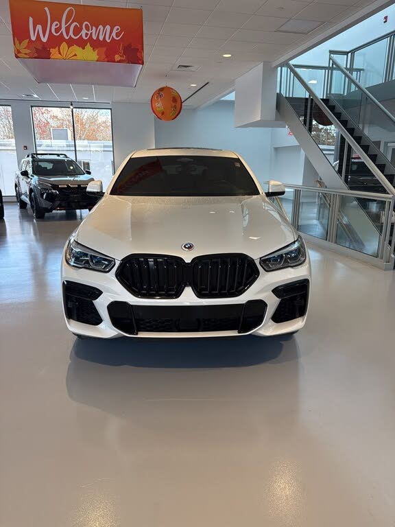 2023 BMW X6 M50i AWD