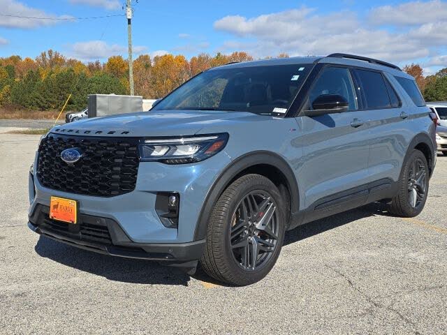 2025 Ford Explorer ST-Line RWD