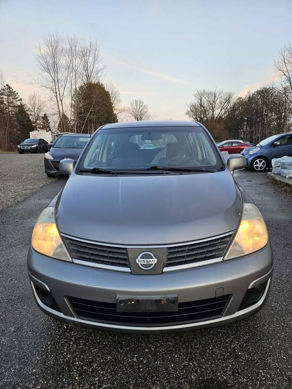 2008 Nissan Versa S Hatchback