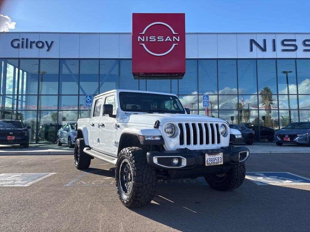 2021 Jeep Gladiator Overland Crew Cab 4WD