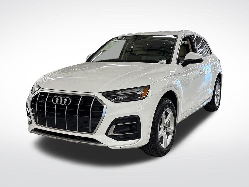 2023 Audi Q5 quattro Premium 40 TFSI