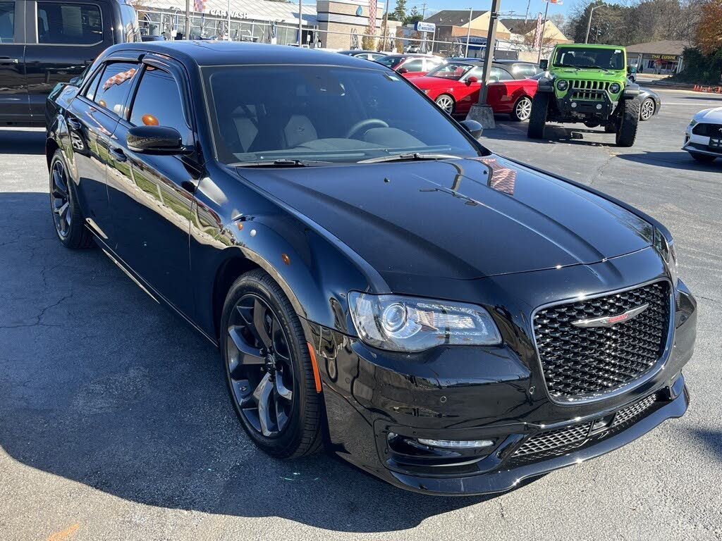 2023 Chrysler 300 S V8 RWD