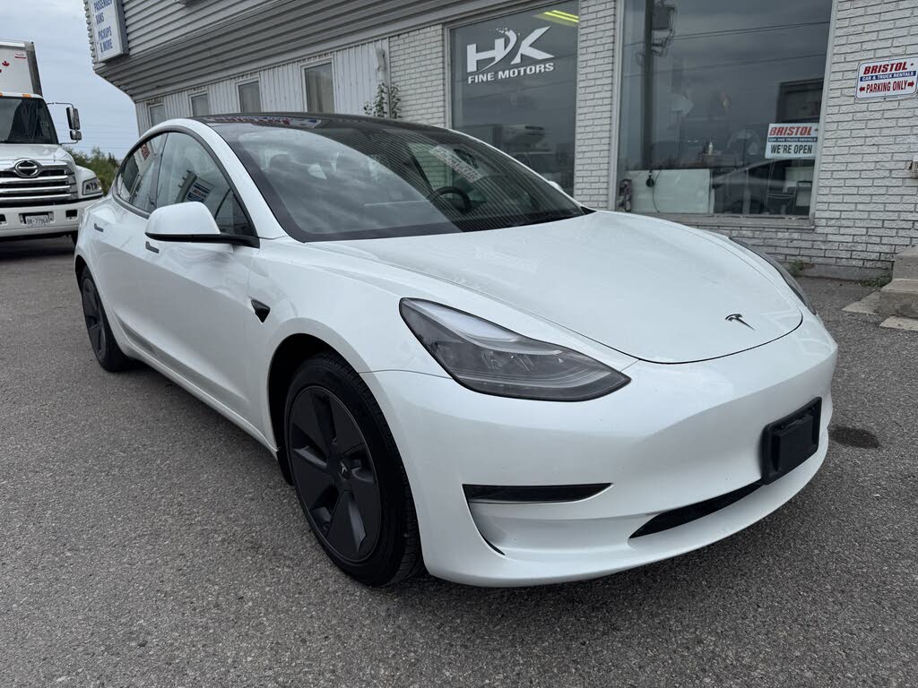 2023 Tesla Model 3 RWD