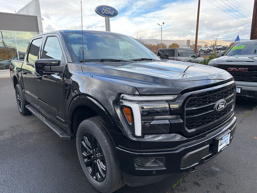 2025 Ford F-150 Lariat SuperCrew 4WD