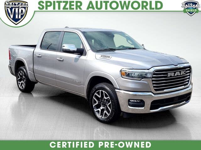 2025 RAM 1500 Laramie Crew Cab 4WD