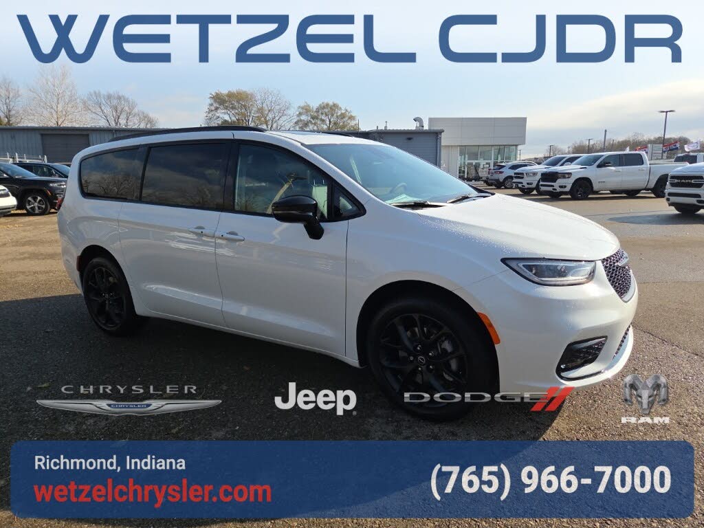 2026 Chrysler Pacifica Select AWD