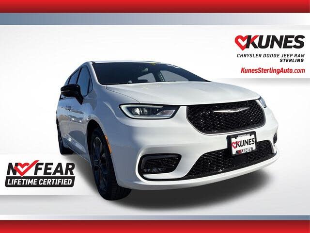 2026 Chrysler Pacifica Select FWD