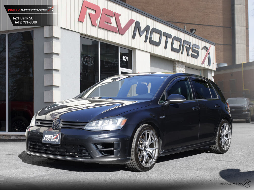 2016 Volkswagen Golf R 4-Door AWD