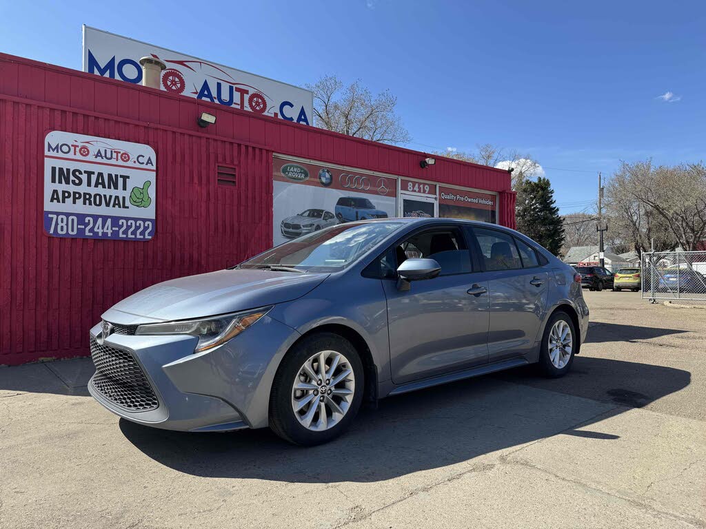 2022 Toyota Corolla LE FWD