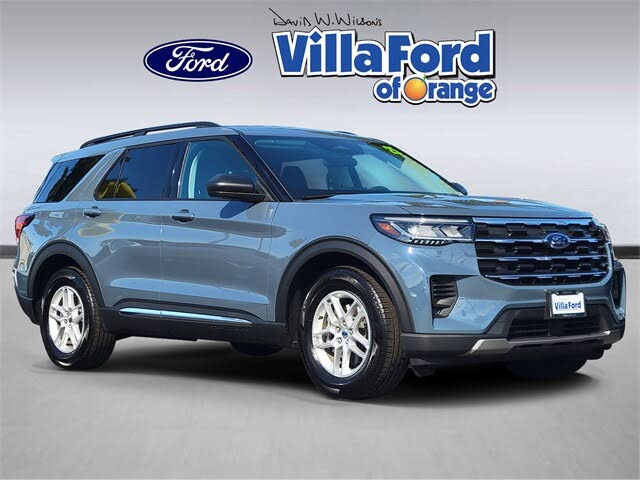 2025 Ford Explorer Active RWD