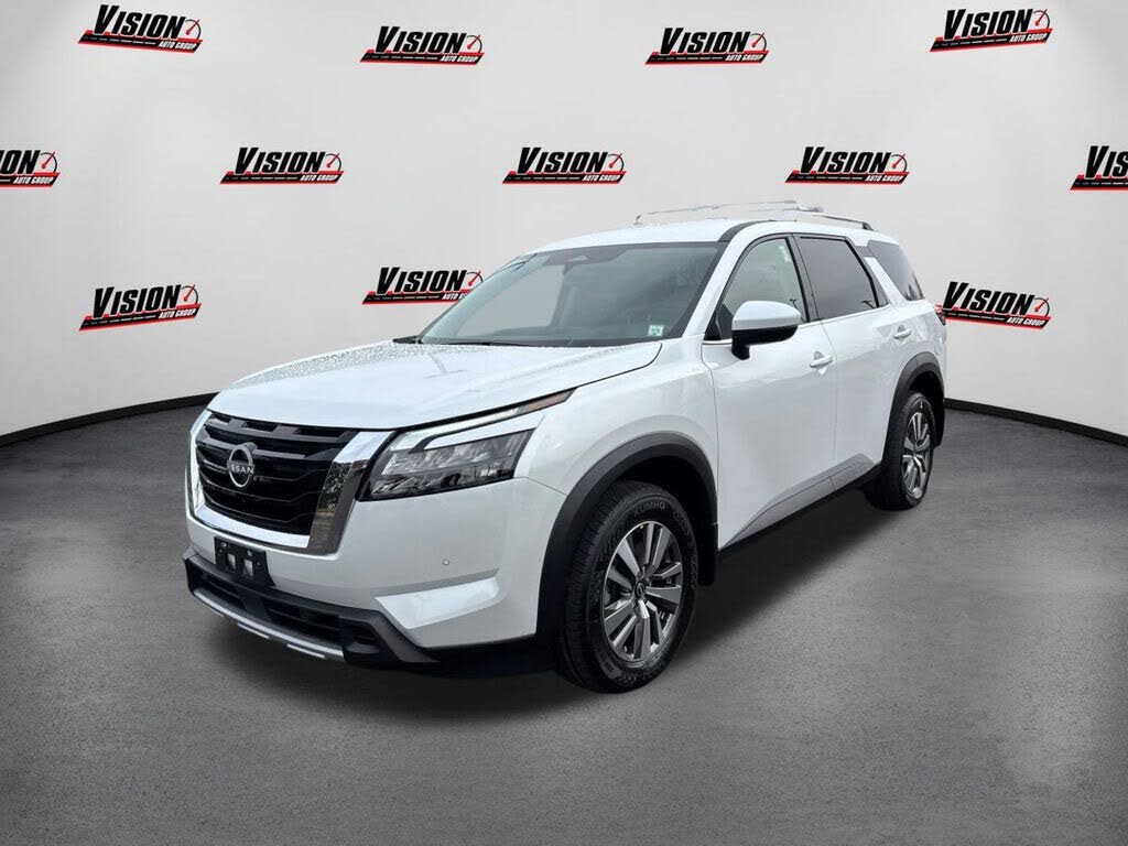 2025 Nissan Pathfinder SL 4WD