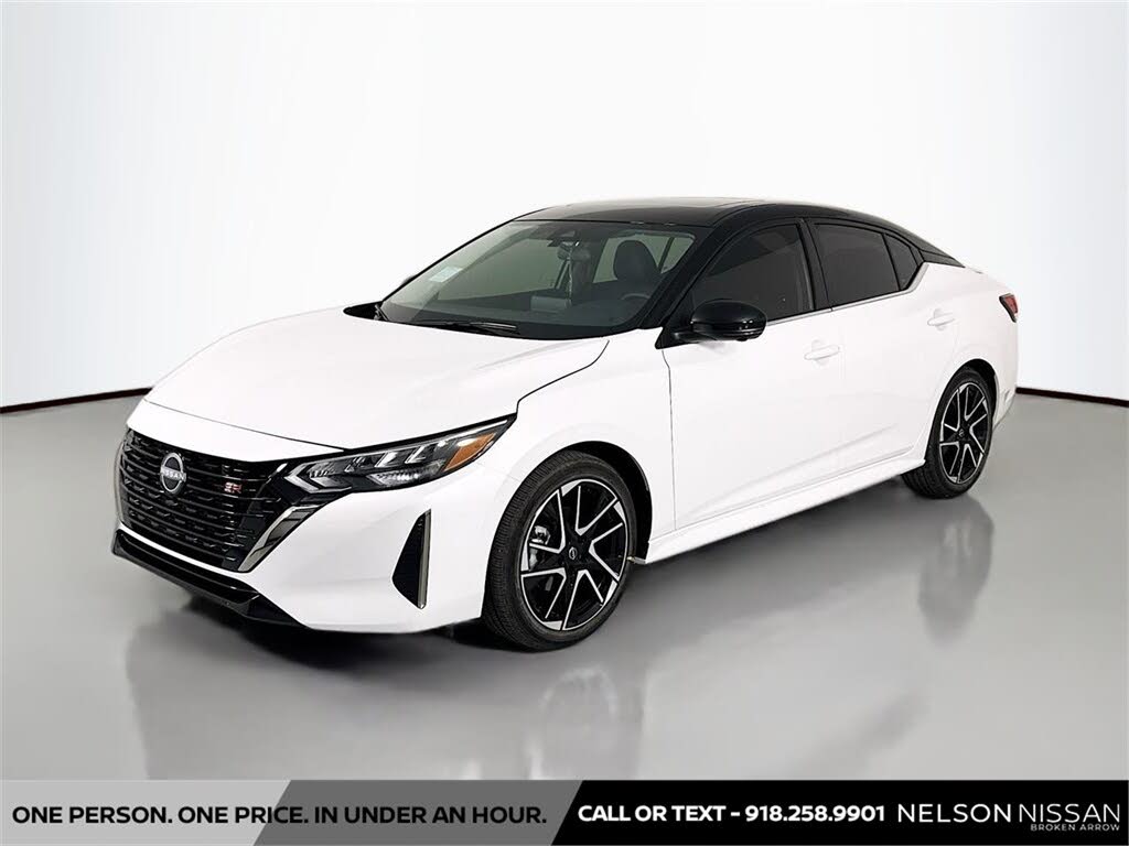 2025 Nissan Sentra SR FWD