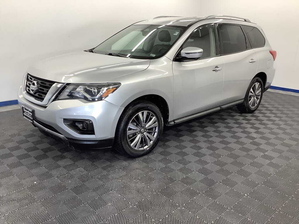 2019 Nissan Pathfinder SL FWD