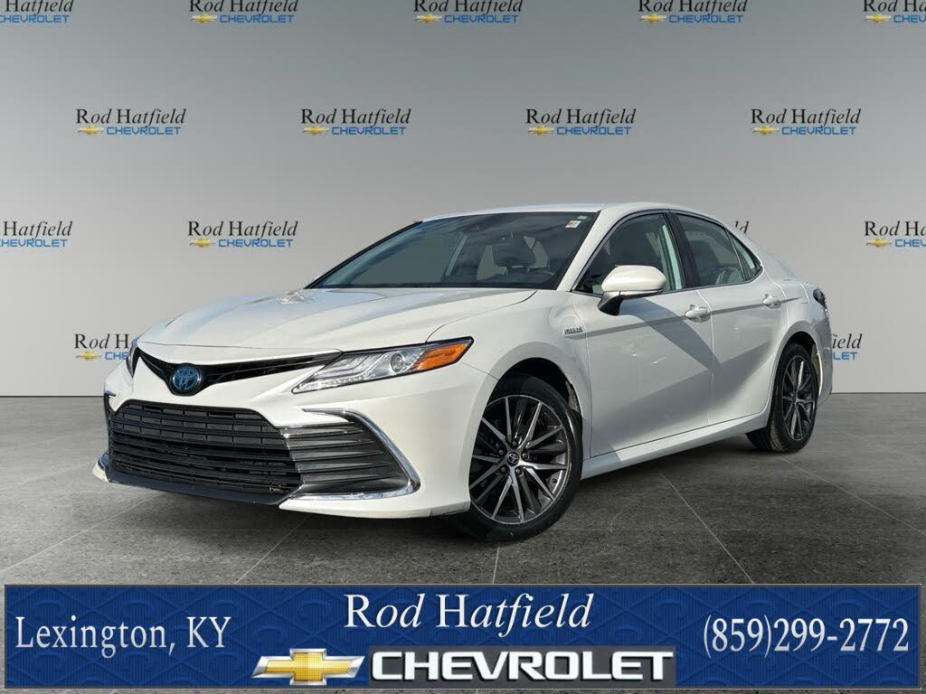 2021 Toyota Camry Hybrid XLE FWD