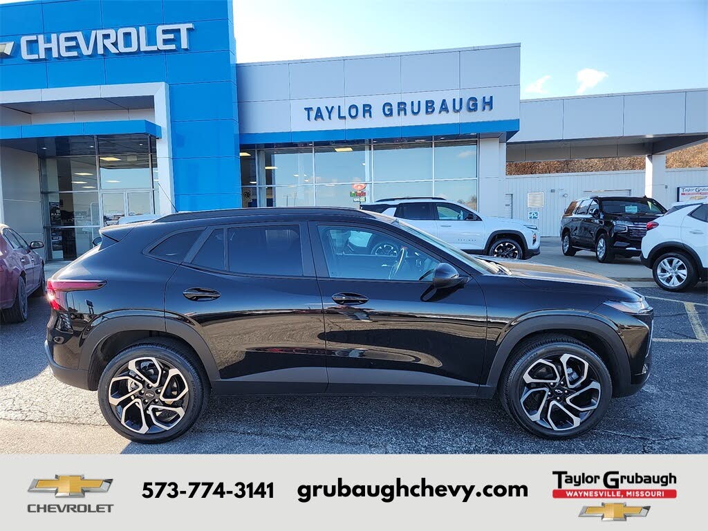 2024 Chevrolet Trax RS with 2RS FWD