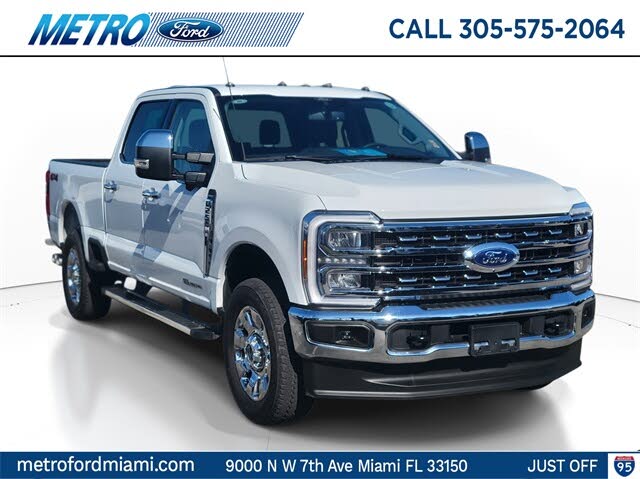 2025 Ford F-250 Super Duty Lariat Crew Cab 4WD