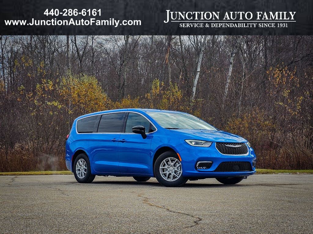 2026 Chrysler Pacifica Select FWD