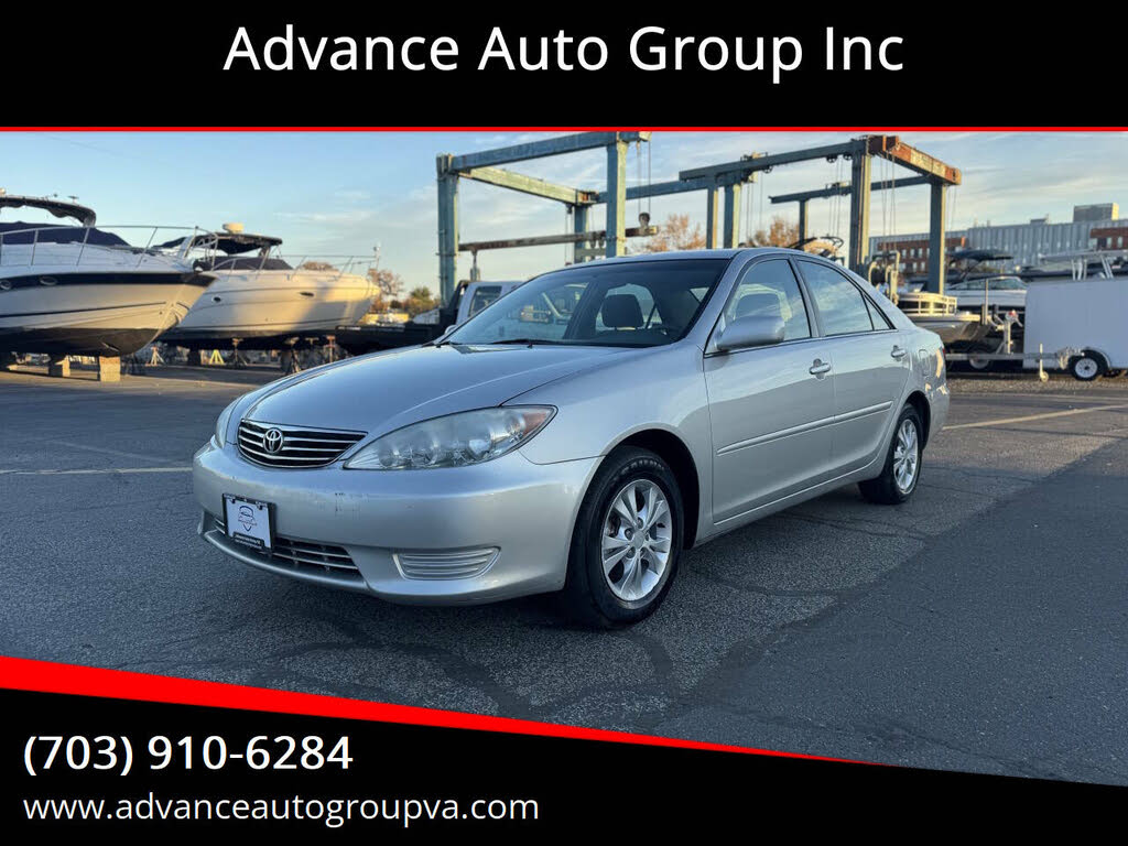 2005 Toyota Camry LE V6 FWD
