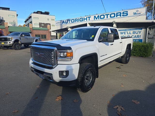 2015 GMC Sierra 3500HD Denali Crew Cab LB DRW 4WD