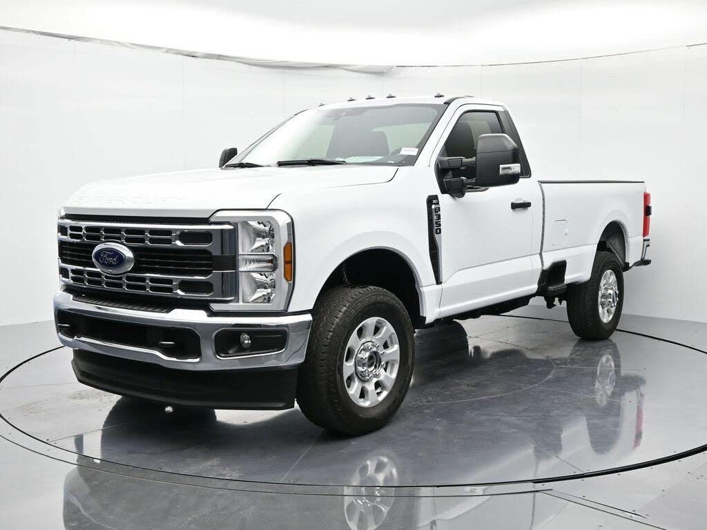 2024 Ford F-350 Super Duty XLT LB 4WD