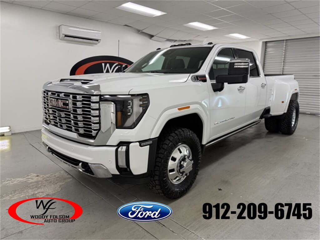 2024 GMC Sierra 3500HD Denali Crew Cab 4WD