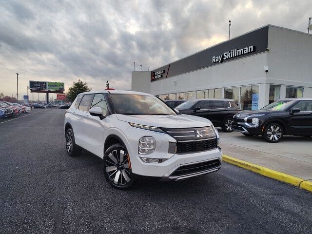 2025 Mitsubishi Outlander SE FWD