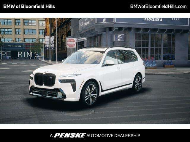 2026 BMW X7 M60i AWD