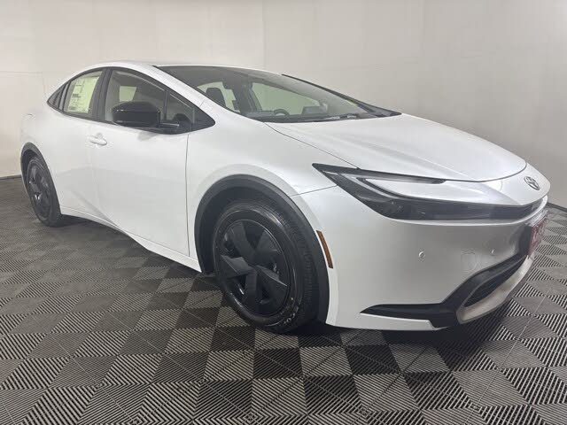 2026 Toyota Prius Plug-In Hybrid SE FWD