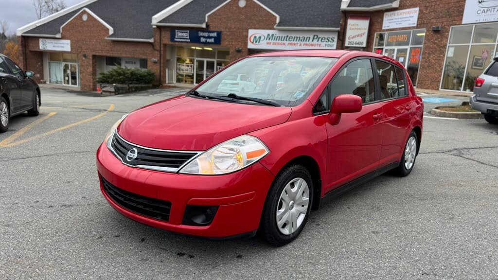 2012 Nissan Versa 1.8 S Hatchback