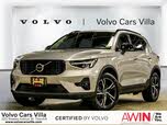 Volvo XC40 B5 Plus Dark Theme AWD