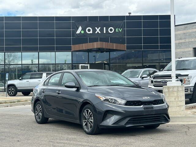 2024 Kia Forte LXS FWD