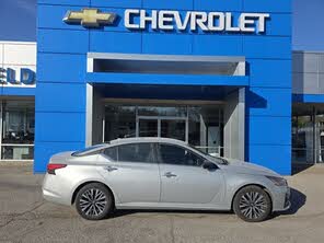 Nissan Altima 2.5 SV FWD