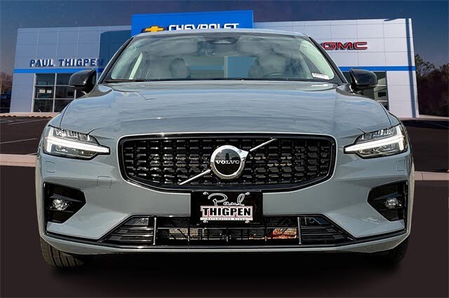 2024 Volvo S60 B5 Core Dark Theme AWD