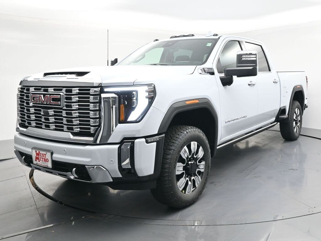 2026 GMC Sierra 2500HD Denali Crew Cab 4WD