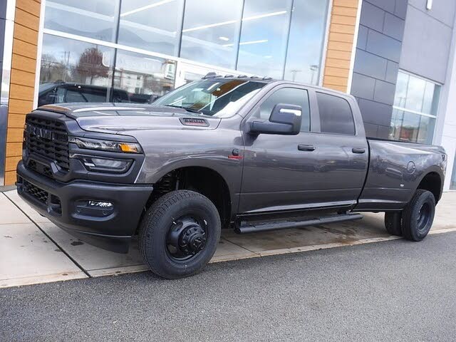 2026 RAM 3500 Tradesman Crew Cab LB DRW 4WD
