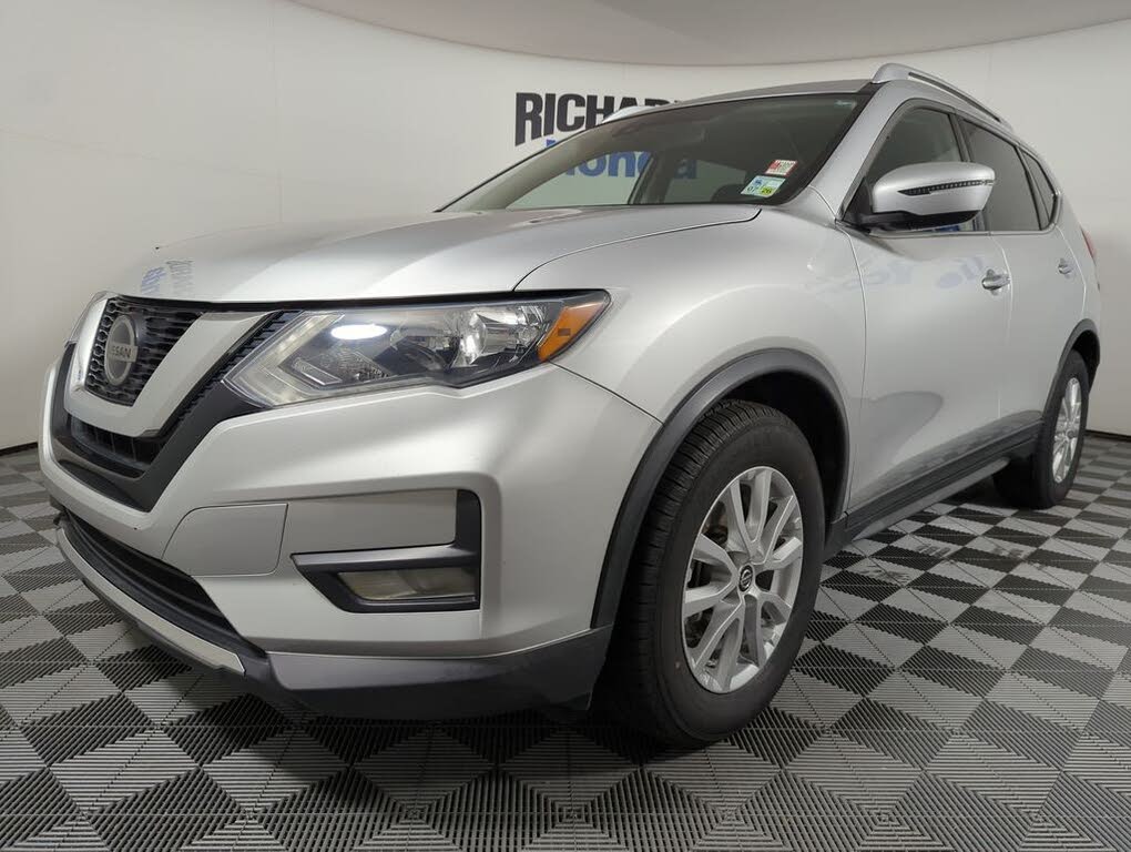 2020 Nissan Rogue SV FWD