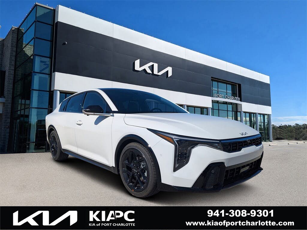 2025 Kia K4 GT-Line Turbo FWD