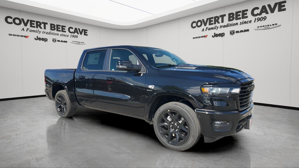 2026 RAM 1500 Laramie Crew Cab 4WD