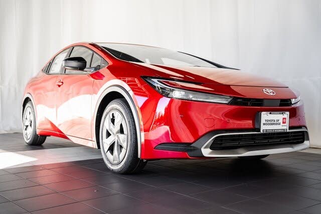 2026 Toyota Prius Plug-In Hybrid SE FWD