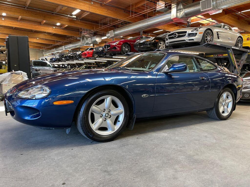 1997 Jaguar XK-Series XK8 Coupe RWD