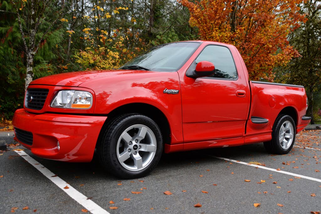 2001 Ford F-150 SVT Lightning 2 Dr Supercharged Standard Cab Stepside SB
