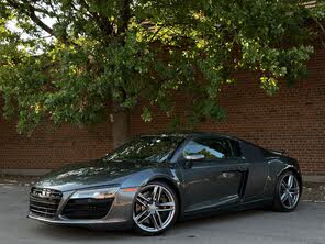 Audi R8 quattro V8 Coupe AWD