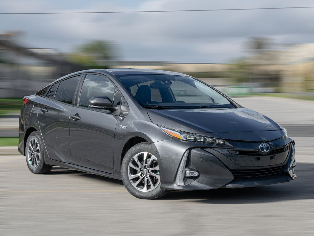 Toyota Prius Prime Limited FWD 2021