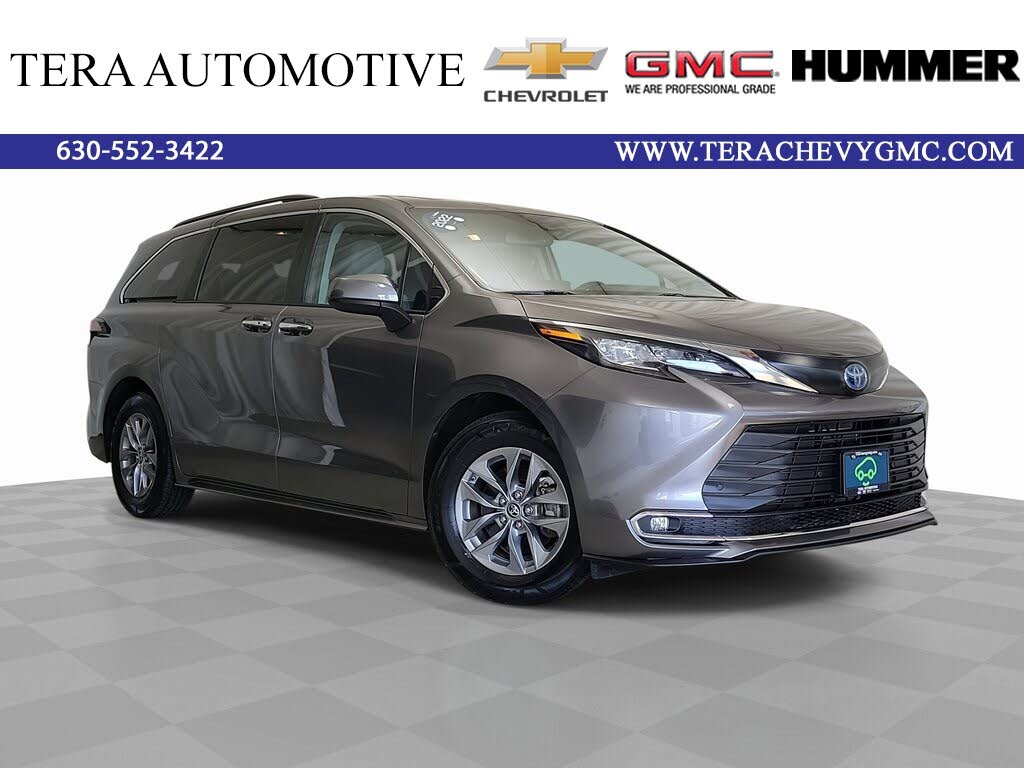 2022 Toyota Sienna XLE 7-Passenger AWD
