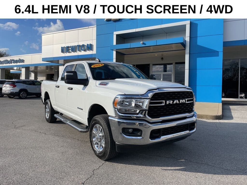2024 RAM 2500 Big Horn Crew Cab 4WD